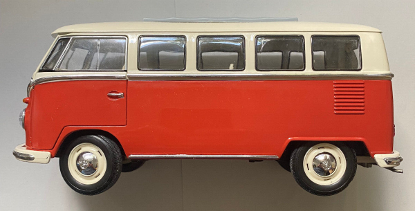 Welly Volkswagen T1 Bus 1962 DieCast Model (4894)